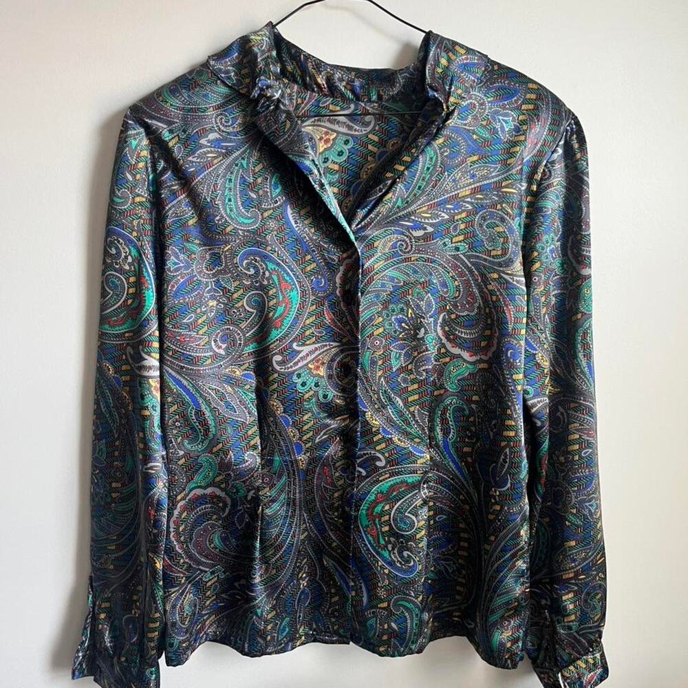 Gorgeous vintage 1980s nicola button down blouse